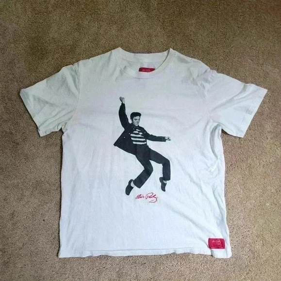 Shoe Palace Other - Shoe Palace Elvis Collection T-Shirt
